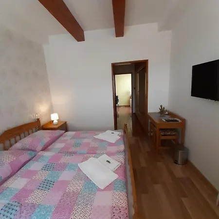 Sefcik Guest house *