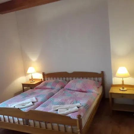 Πανσιόν Sefcik 3*